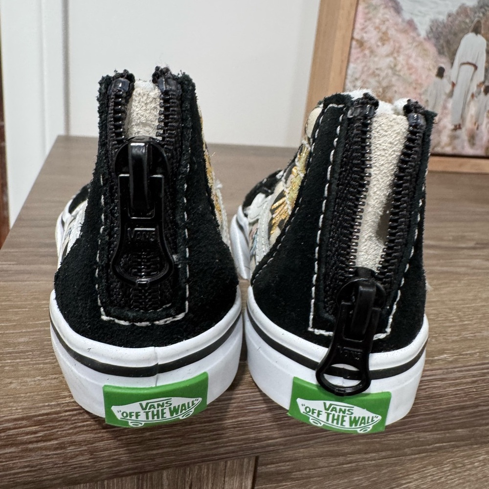 Vans Black and White High-Top Sneakers with Checkerboard Pattern - Picture 3 of 4